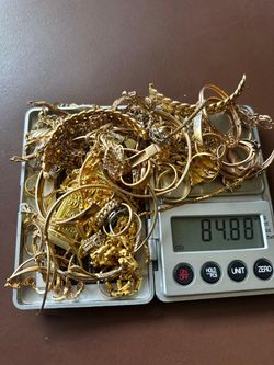 I BUY GOLD ,  I’LL CASH YOU OUT