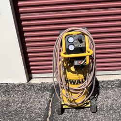 DeWalt Air Compressor 