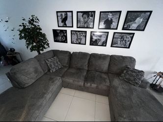 Gray U-Shape Sectional