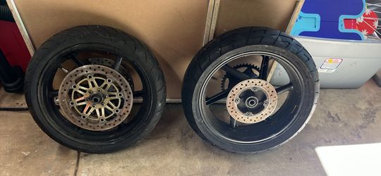 CBR 600 F3 1998 Front & rear tires/rims