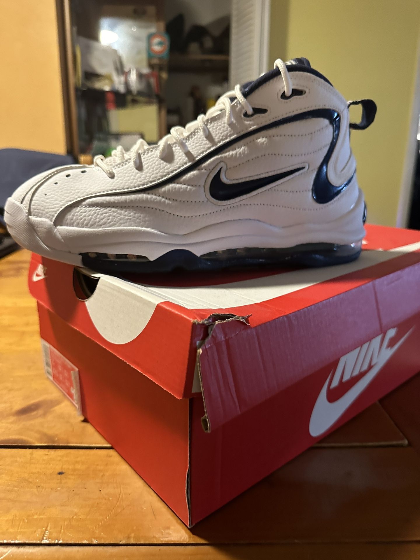 New Nike Air Total Max Uptempo White/Navy Sz 11