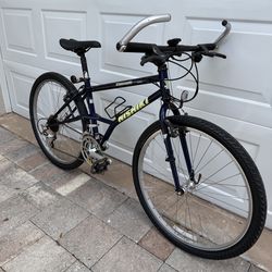 Nishiki Cascade mountain bike