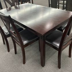 Precioso Comedor De Madera Nuevo