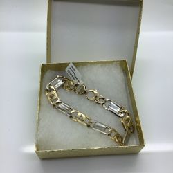 14kt Gucci Link Bracelet 
