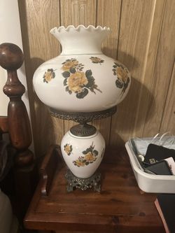 Vintage Parlor Lamp / Hurricane Lamp