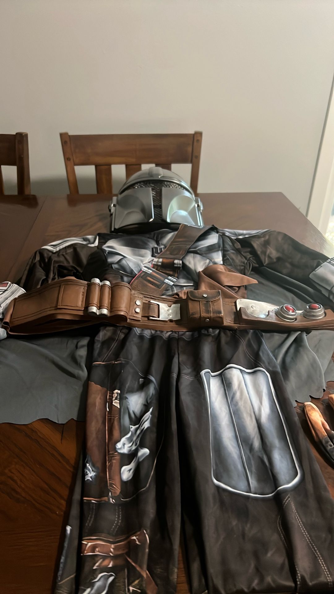Juvenile Medium Mandalorian Costume