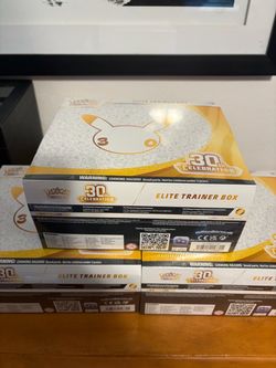 Pokemon 30th etb
