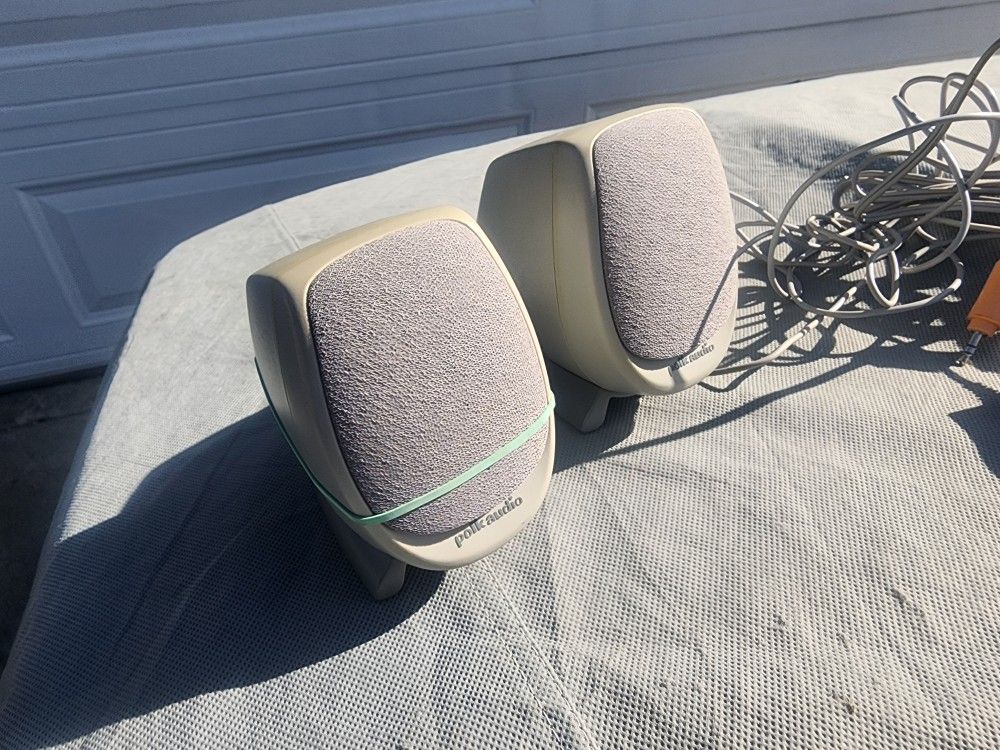 POLK AUDIO SPEAKERS