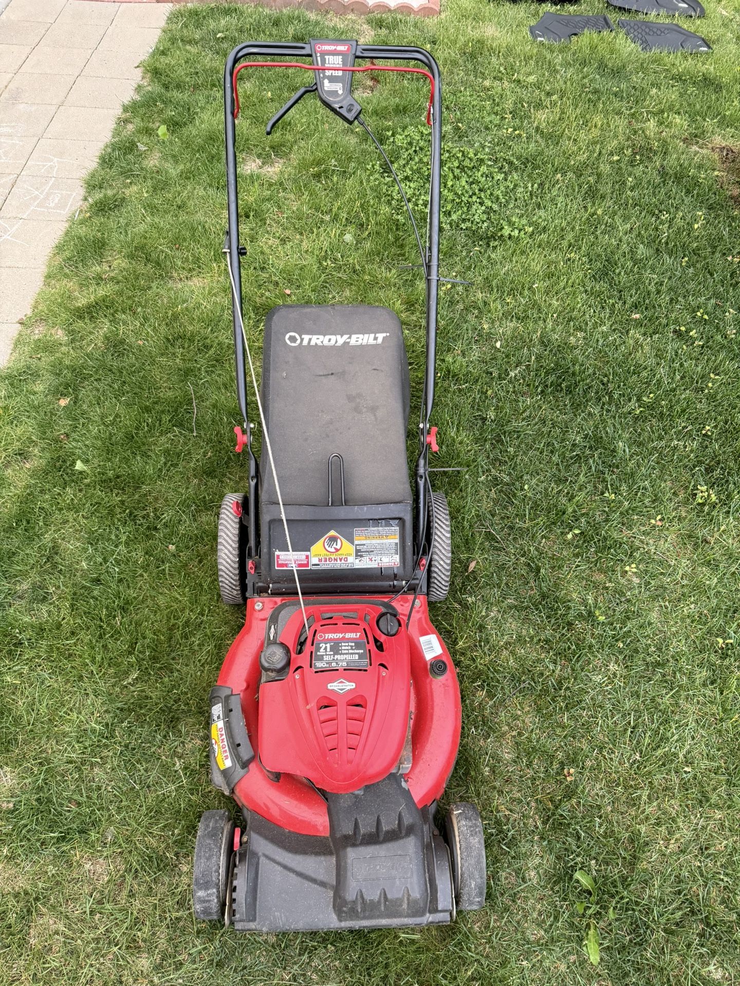 Troy-Bilt 190-cc 21-in Push Gas Lawn Mower with Briggs & Stratton Engine