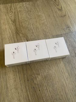 AirPods 4th Gen