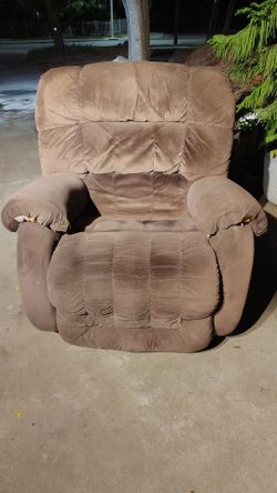 FREE RECLINER