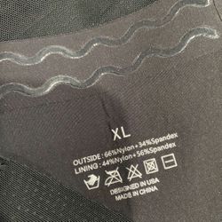 MeshSmooth™ Butt-Lifting Capri