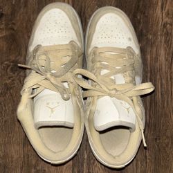 Air Jordan 1 Low "Team Gold/Sail" sneakers