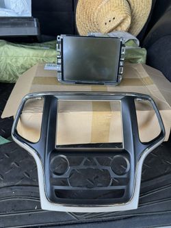 2015 Jeep Grand Cherokee Navigation Radio 8.4" Display Screen Receiver Uconnect