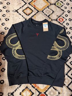 Brand New with Tags Men’s Nike  Kobe Year of The Mamba Crewneck Sweatshirt Size Medium
