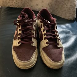 Valentine Dunks Size 10