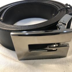 Men GUCCI Belt, Made In Italy, Used, Very Good Condition , Size 36