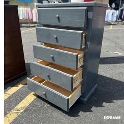5 Drawer Dresser
