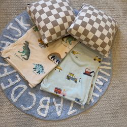 Kids Bedroom Decor & Blanket Bundle – Pillows, Fleece Throws & Alphabet Rug