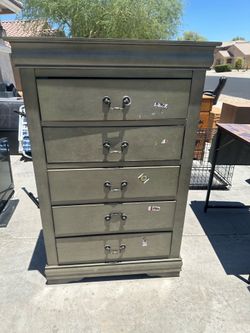 Five Drawer Dresser