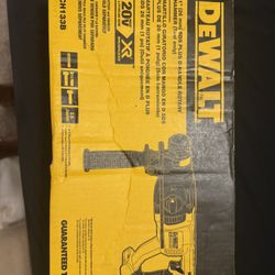 Dewalt And Makita Tools
