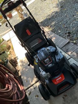 ECHO LAW MOVER COMMERCIAL! BRAND NEW! USED ONLY ONE TIME! VERY CLEAN!