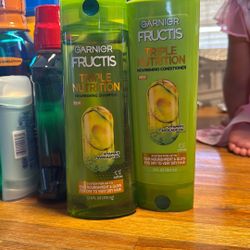 Garnier Shampoo And Conditioner Set