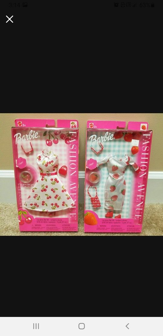 Barbie fashion clothes