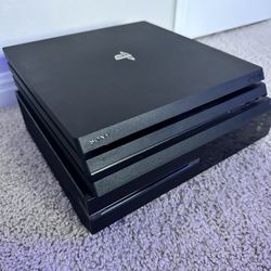 PS4 Pro And Original Xbox One 