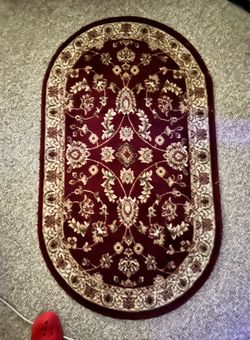 Oval Area Rug, 2.5’ x 5’