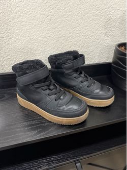 Kids shoes