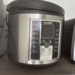 COMFEE' Rice Cooker, Slow Cooker, Steamer, Stewpot, Sauté All in One Multi Cooker (RETAIL 60$)