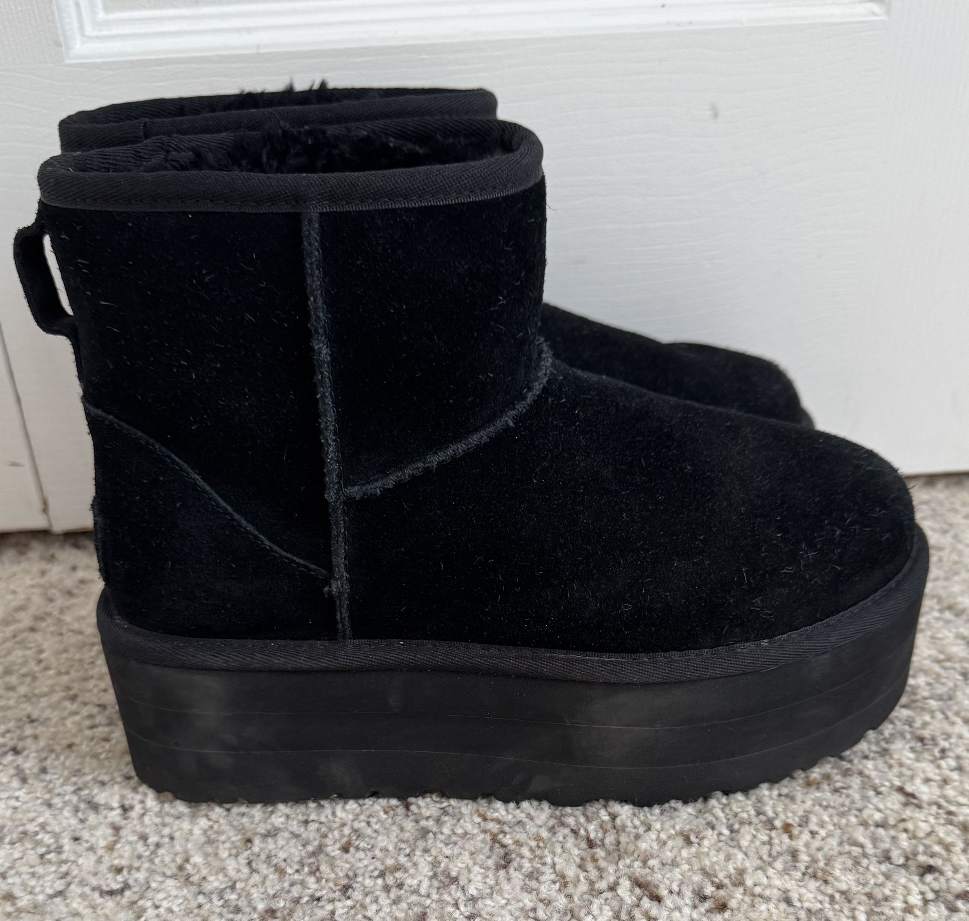 UGG Woman’s Classic Mini Platform Boots