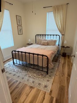 Queen bed