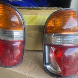 Headlights Toyota Tacoma