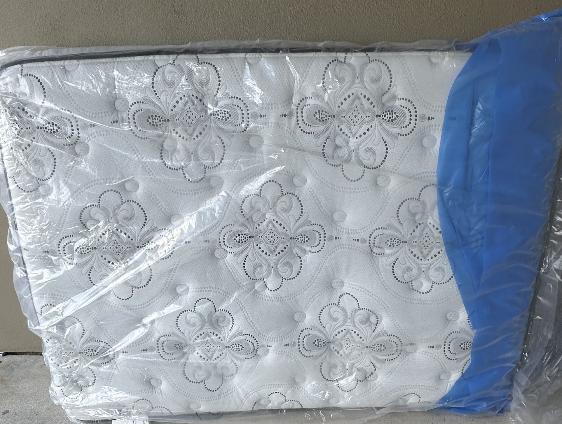 Pillow Top queen mattress and box spring