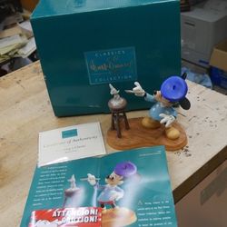 WDCC Sculpture Mickey Mouse Creating A Classic With COA And Original Box MINT CONDITION. 