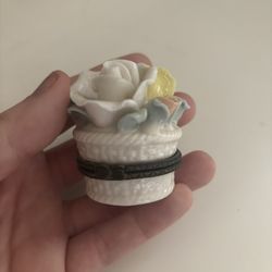 Vintage Trinket Box!