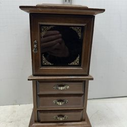Laurel Musical Jewelry Wooden Box 3 tall Music box #S8