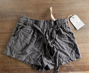 New with tags April Kiss Linen Beach Shorts‎ Belted grey Medium  April Kiss Beach Shorts Size Medium Machine washable Approximately Measures 13.5 inch
