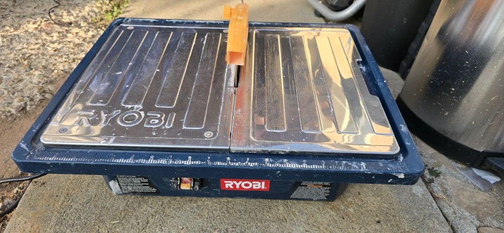 RYOBI Table Tile Saw for Tile