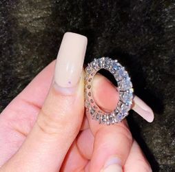 Wedding ring/engagement ring
