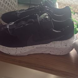 Nike Size 6 Like New 