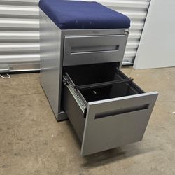 OFFICE FILE CABINET LIKE NEW $20****