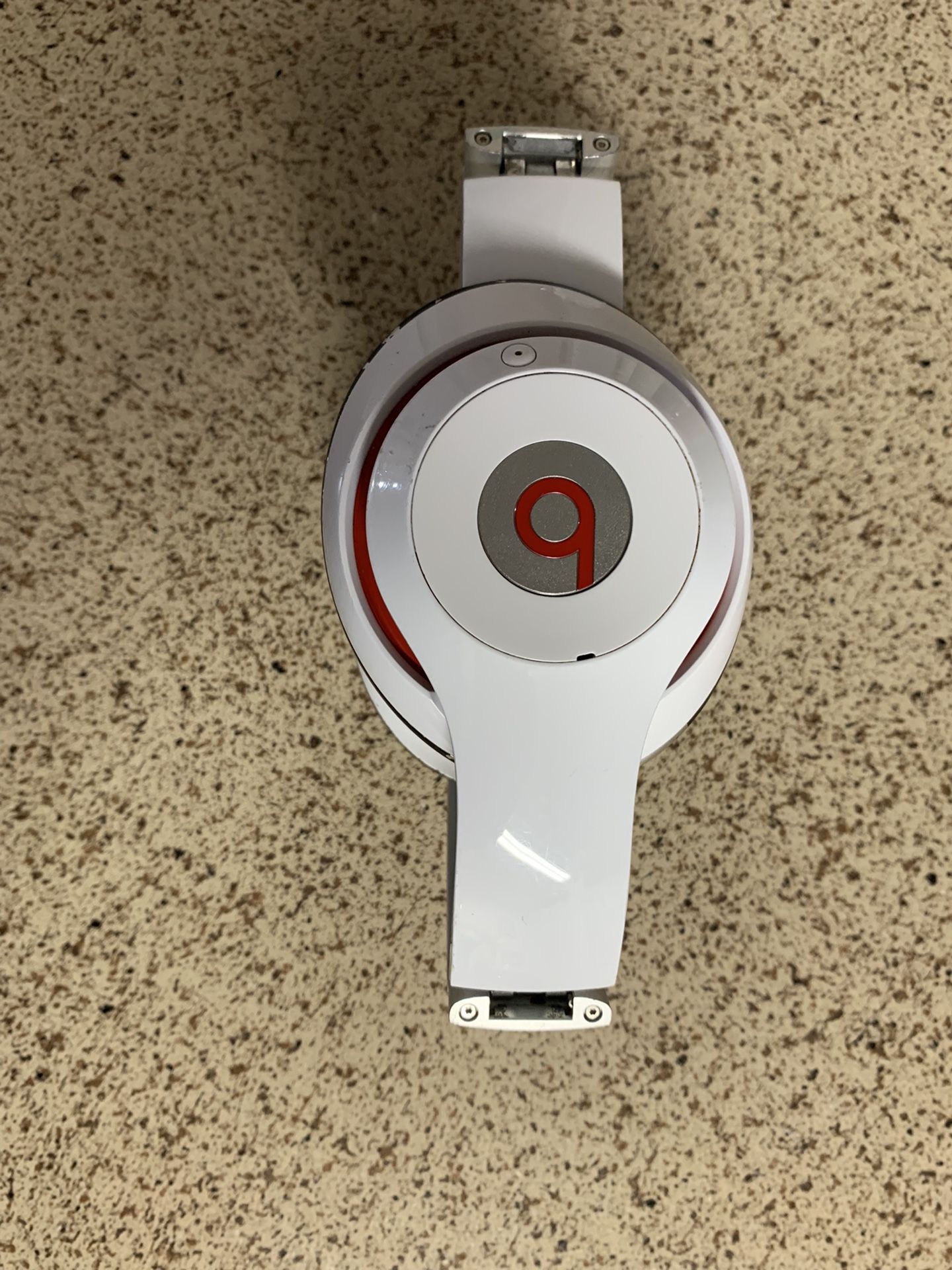 Beats Solo Wireless 