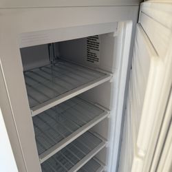 5.8 Cu Ft Freezer