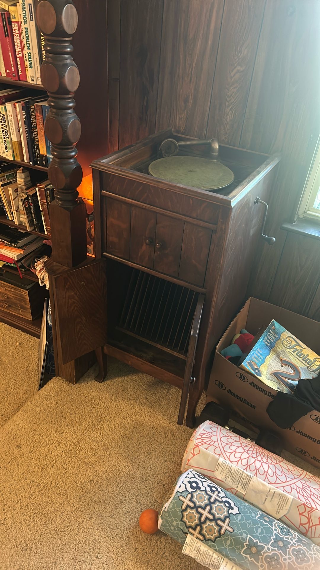 ~1930’s Record Player Plays Size 78s