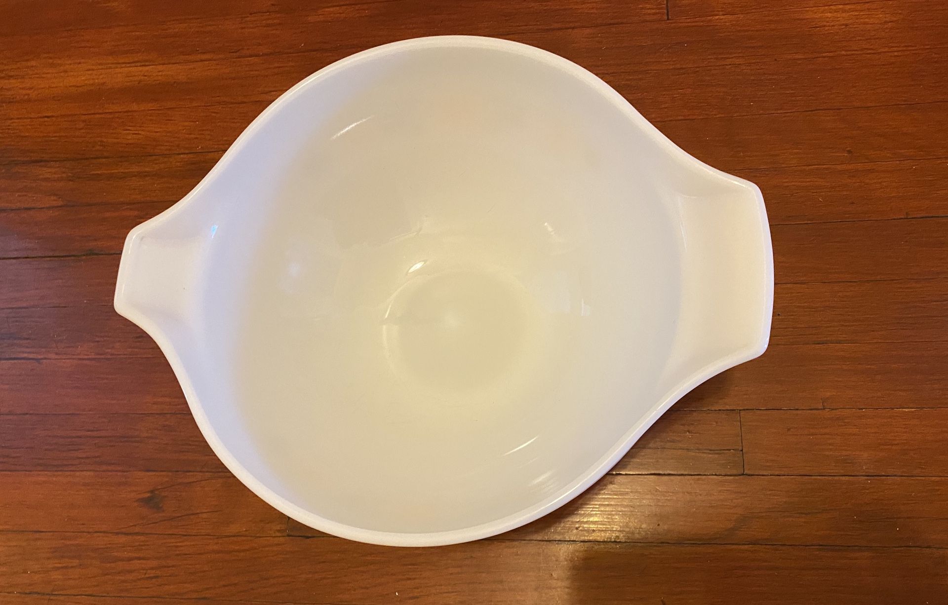 Vintage Pyrex Town & Country Cinderella Bowl