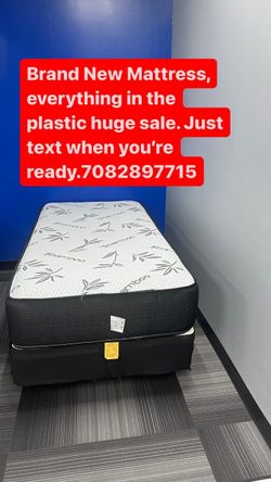 Huge sale for Mattress And Box Twin size #mattress and box 150.$ full 190$ Queen 200$ king 290$. free delivery free set up 708….289…7715… cash or Zell