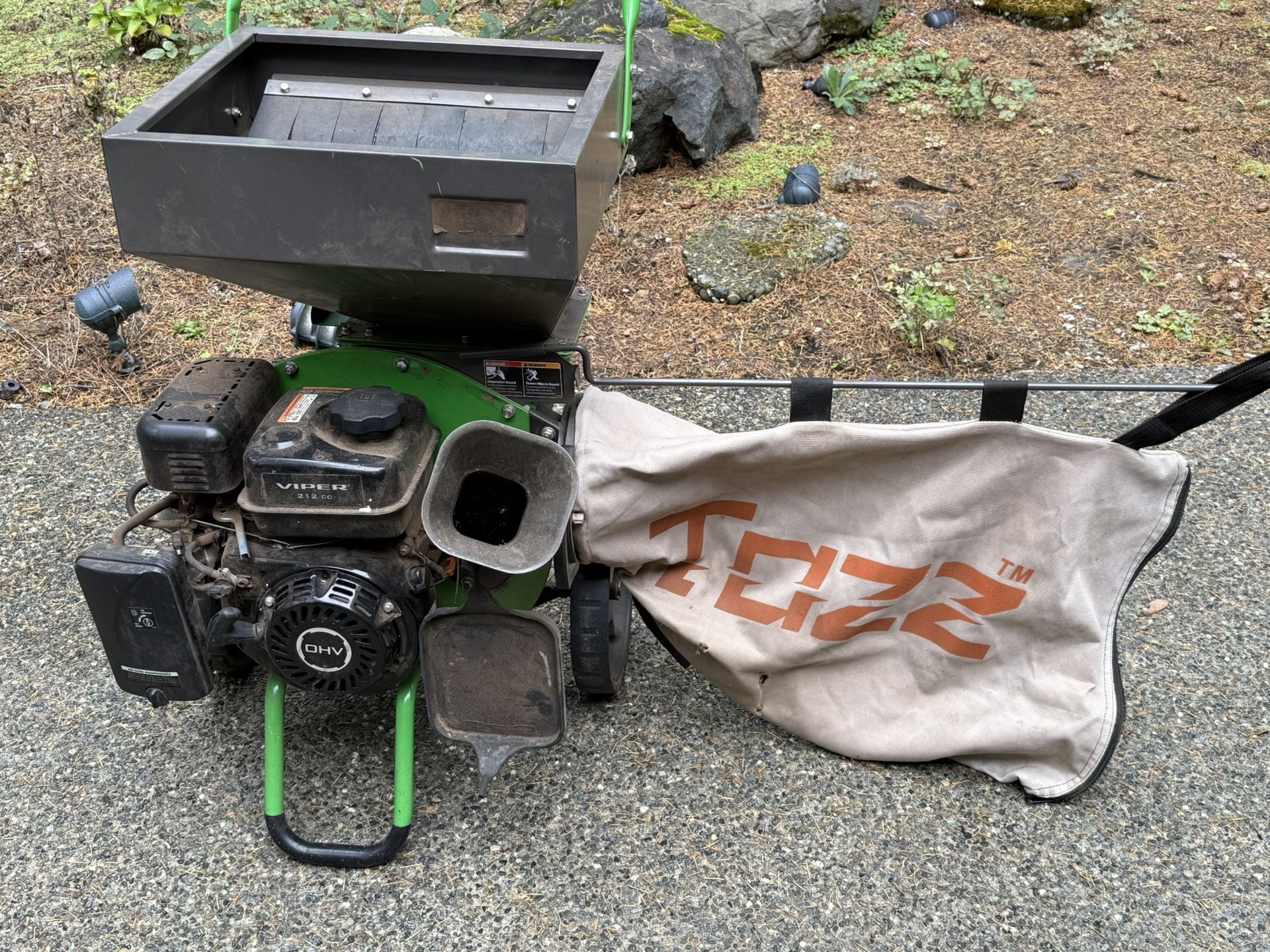 Tazz Wood Chipper Leaf Shredder, 212cc 4-cycle Viper engine